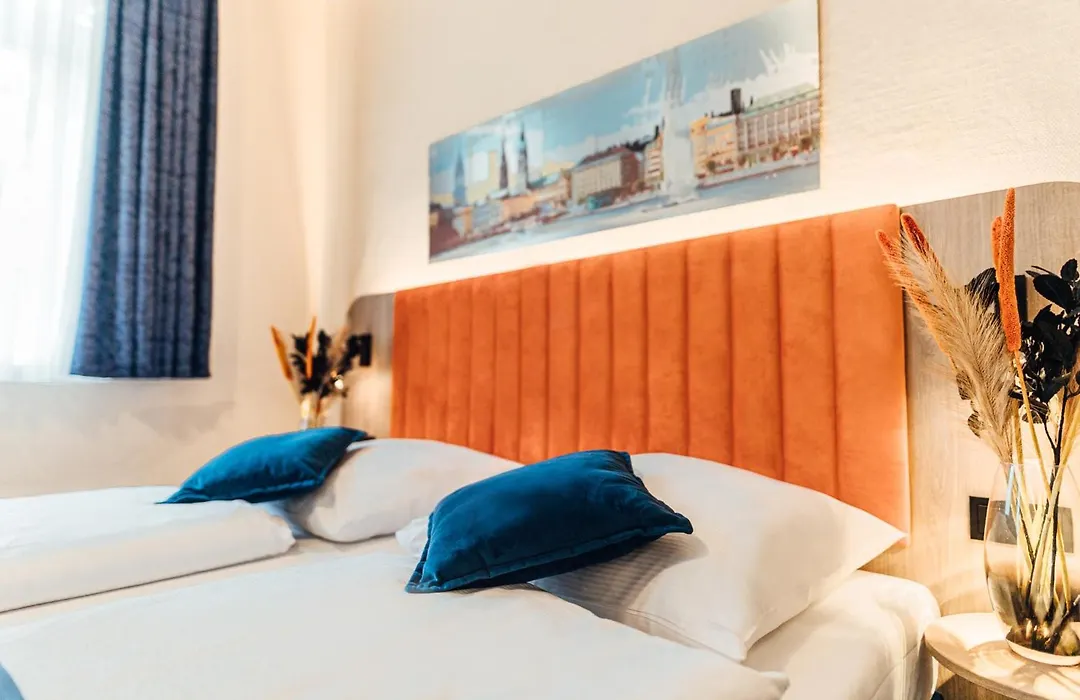 Hotel Commerz Hamburg-1